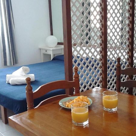 Estel Blanc Apartments - Adults Only 칼라엔블레인즈 외부 사진